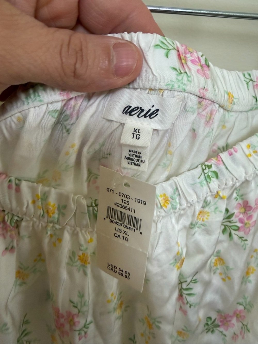 Aerie Floral Cream Satin lace trim Maxi viscose skirt XL - Picture 7 of 11
